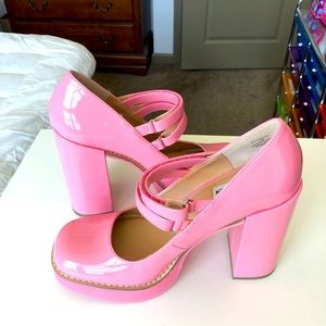 NEW Steve Madden pink patent leather platform Mary Janes